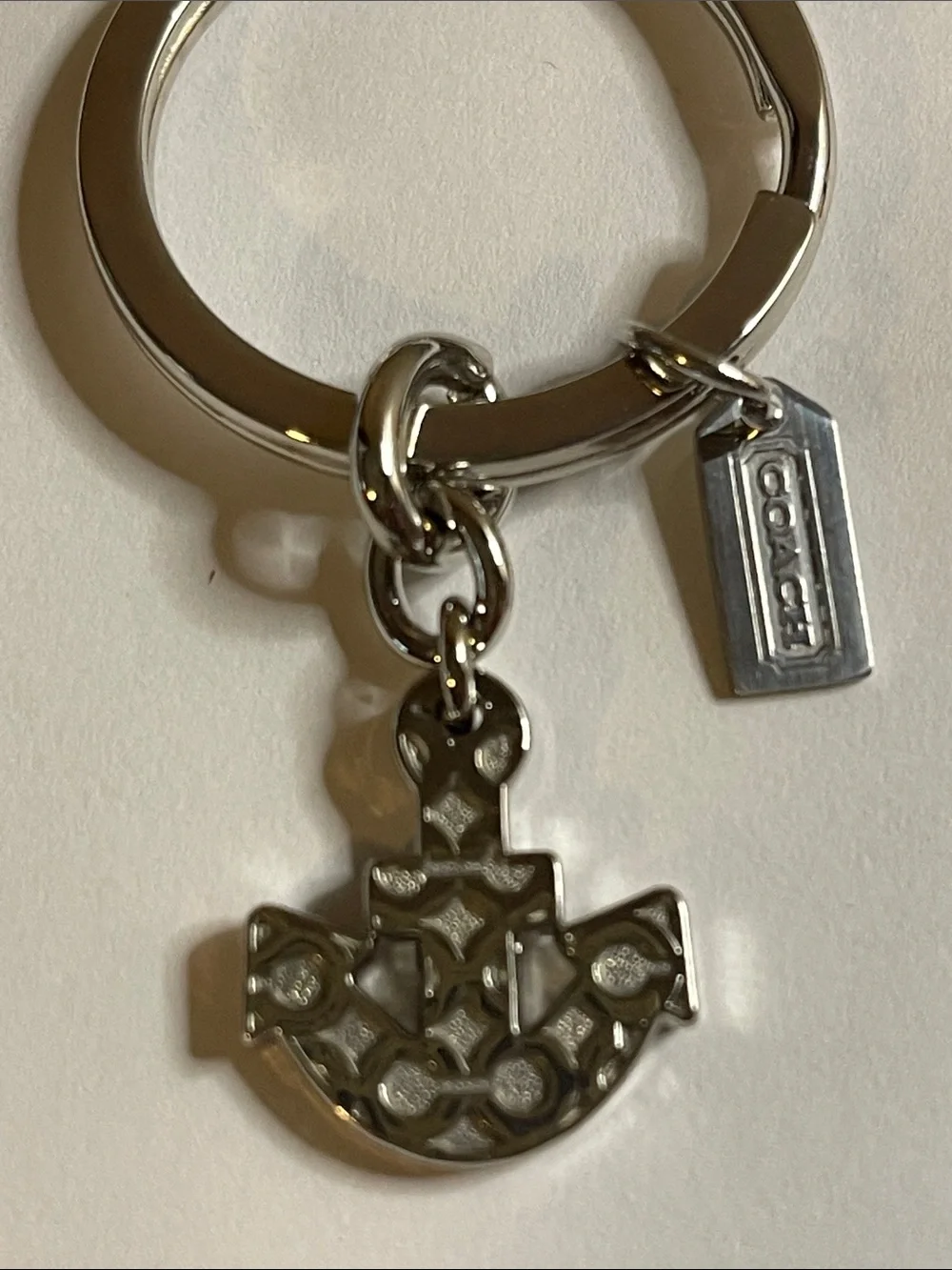 Coach C logo Silver Anchor Keyring with Coral Coach Pen
